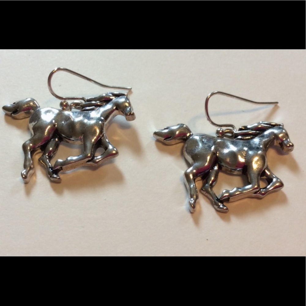 Horse Earrings 🏇